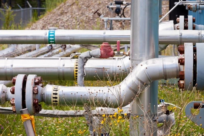 Bypass valve solution for high-pressure oil and gas pipeline isolation